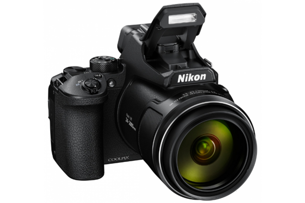 Цифровой фотоаппарат Nikon Coolpix P950