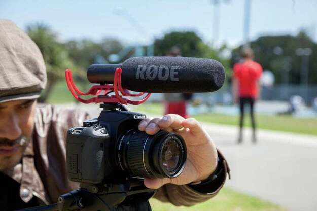 Микрофон для видеокамеры RODE VideoMic + Rycote Lyra